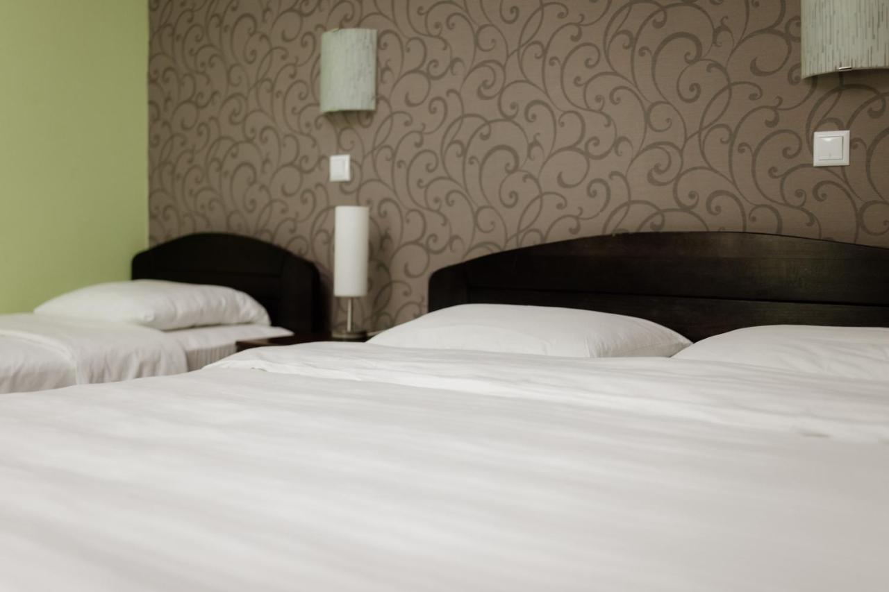 Hotel Drinska Lasta Ljubovija エクステリア 写真