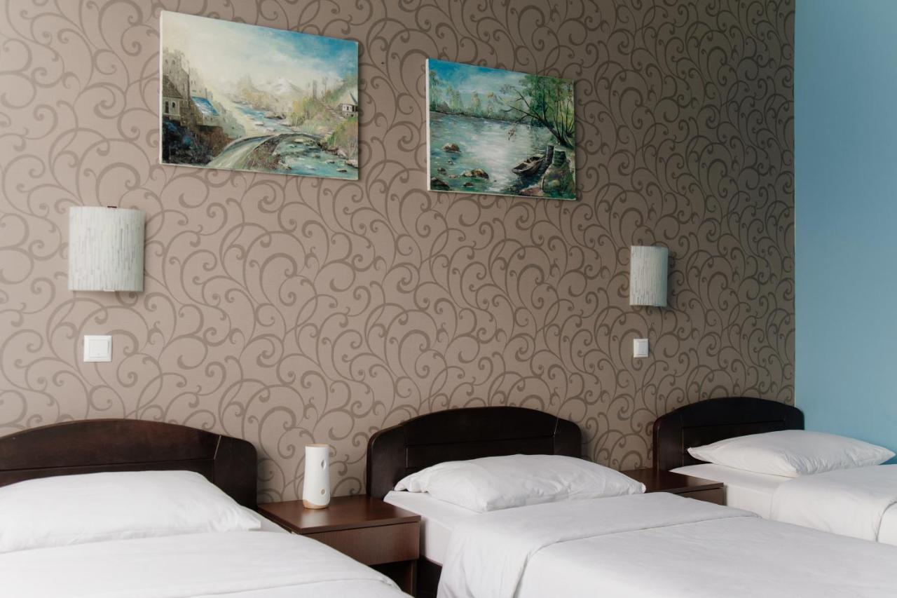 Hotel Drinska Lasta Ljubovija エクステリア 写真