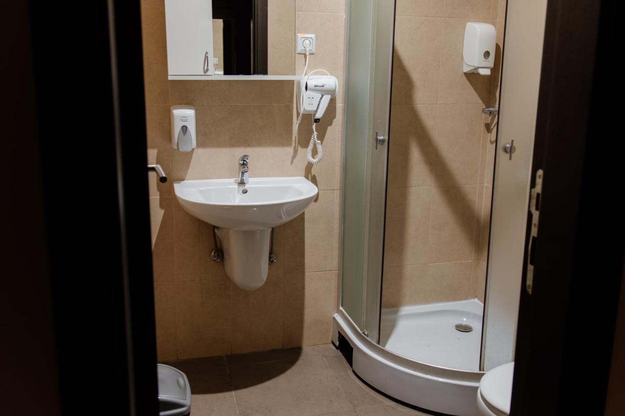 Hotel Drinska Lasta Ljubovija エクステリア 写真