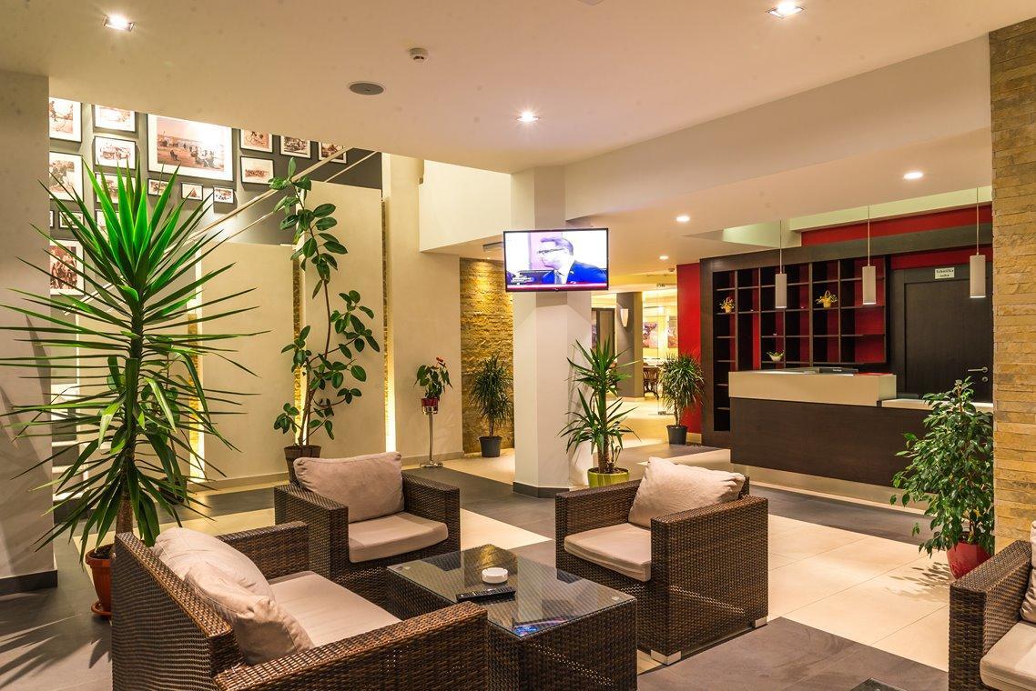 Hotel Drinska Lasta Ljubovija エクステリア 写真
