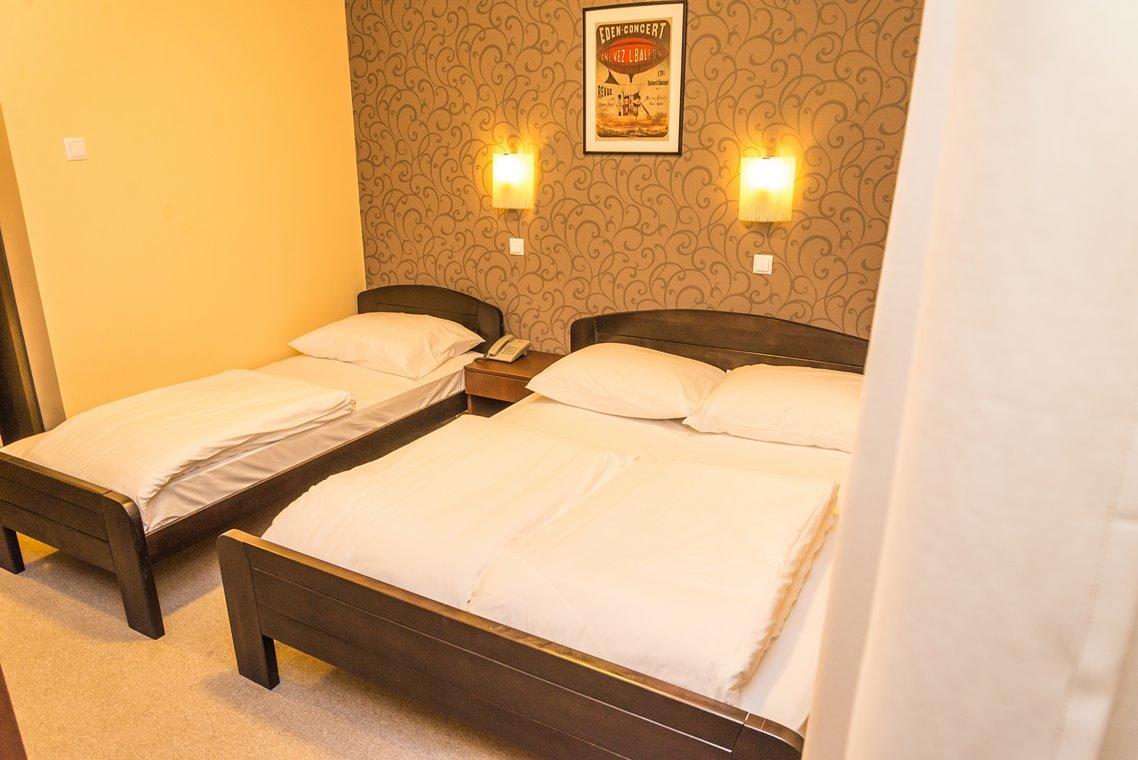 Hotel Drinska Lasta Ljubovija エクステリア 写真